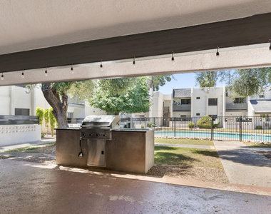 302 E Monte Vista Road - Photo Thumbnail 21