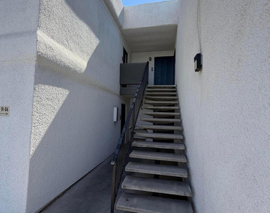302 E Monte Vista Road - Photo Thumbnail 1