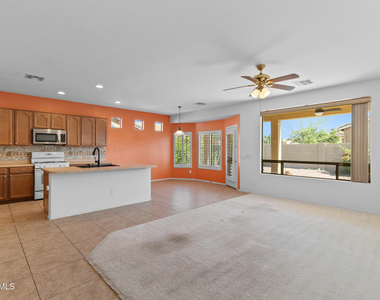 42181 W Basie Lane - Photo Thumbnail 9