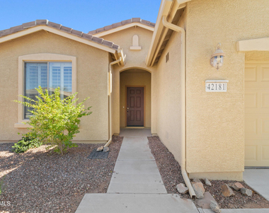 42181 W Basie Lane - Photo Thumbnail 2