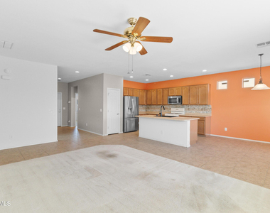 42181 W Basie Lane - Photo Thumbnail 10