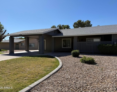 4849 E Lake Point Circle - Photo Thumbnail 2
