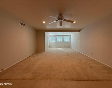 4849 E Lake Point Circle - Photo Thumbnail 7