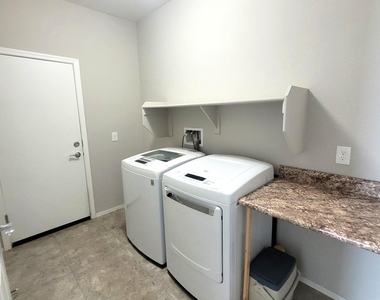 25925 W Tonto Lane - Photo Thumbnail 8