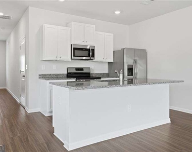 157 Village Green Drive - Photo Thumbnail 9
