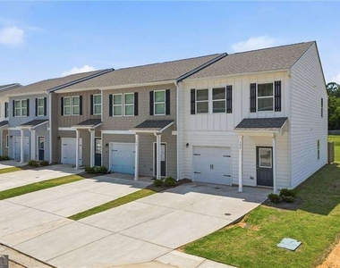 157 Village Green Drive - Photo Thumbnail 24