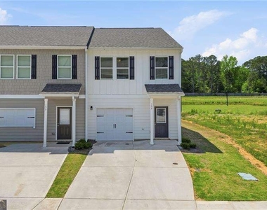 157 Village Green Drive - Photo Thumbnail 1