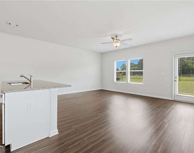 157 Village Green Drive - Photo Thumbnail 10