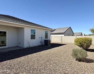2207 S 46th Street - Photo Thumbnail 31