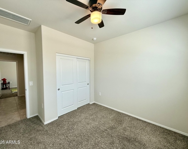 2207 S 46th Street - Photo Thumbnail 8