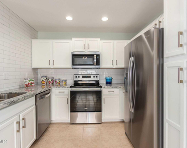 17618 W Calavar Road - Photo Thumbnail 11
