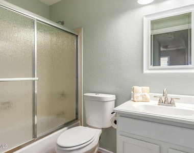 17618 W Calavar Road - Photo Thumbnail 18
