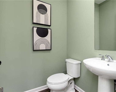 1422 Creekside Circle Nw - Photo Thumbnail 10