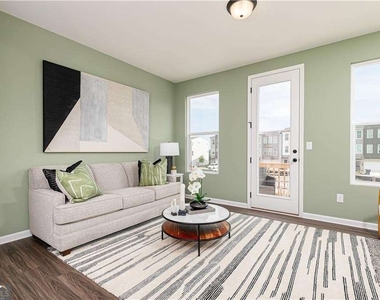 1422 Creekside Circle Nw - Photo Thumbnail 5
