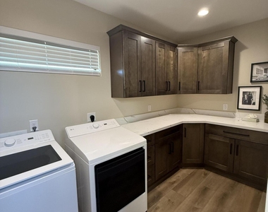 211 S Dakota Street - Photo Thumbnail 11