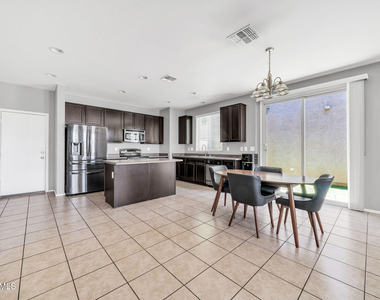 7770 W Alvarado Road - Photo Thumbnail 2