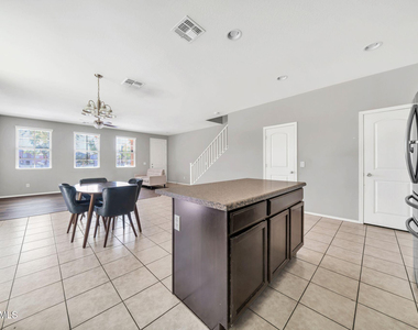 7770 W Alvarado Road - Photo Thumbnail 7