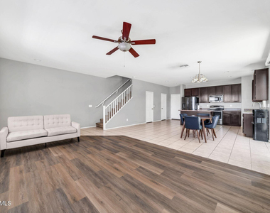 7770 W Alvarado Road - Photo Thumbnail 3