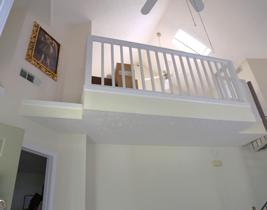 685 Crossbridge Alley - Photo Thumbnail 13