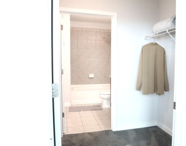 400 W Peachtree Street Nw - Photo Thumbnail 8
