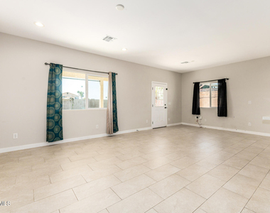 10019 W Monaco Boulevard - Photo Thumbnail 3