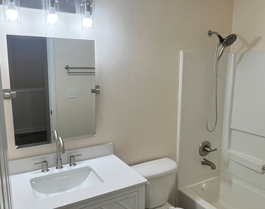 4645 Valais Court - Photo Thumbnail 31