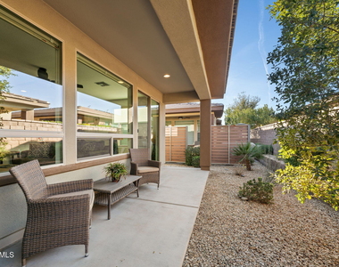 678 E Cobble Stone Drive - Photo Thumbnail 12