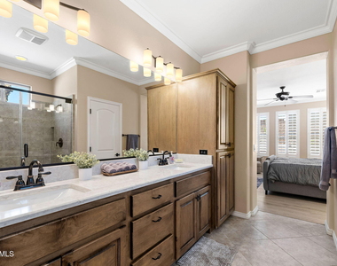1732 E Vesper Trail - Photo Thumbnail 14