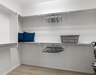 1732 E Vesper Trail - Photo Thumbnail 17