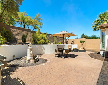 1732 E Vesper Trail - Photo Thumbnail 25