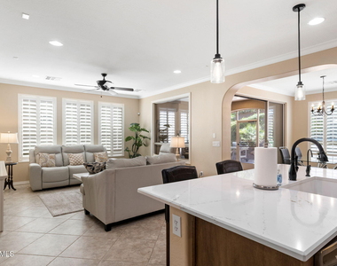 1732 E Vesper Trail - Photo Thumbnail 3