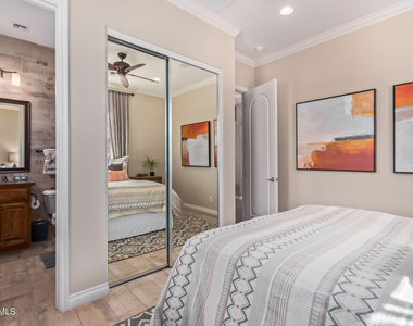 628 E Peach Tree Street - Photo Thumbnail 21