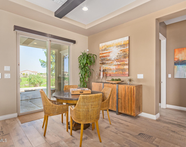 628 E Peach Tree Street - Photo Thumbnail 4