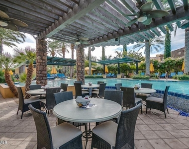 628 E Peach Tree Street - Photo Thumbnail 41