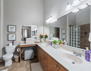 10136 E Southern Avenue - Photo Thumbnail 12