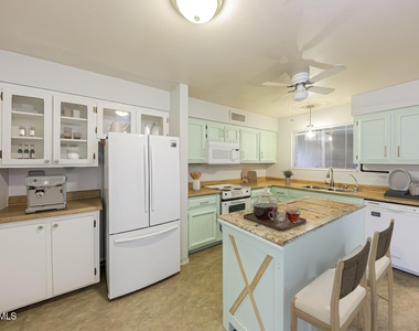 18422 N 30th Lane - Photo Thumbnail 31