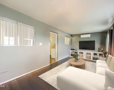 18422 N 30th Lane - Photo Thumbnail 8