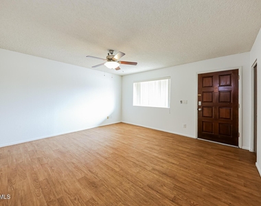 18422 N 30th Lane - Photo Thumbnail 24