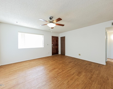 18422 N 30th Lane - Photo Thumbnail 25