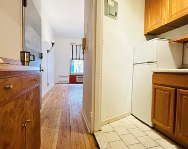 414 East 88th Street - Photo Thumbnail 5