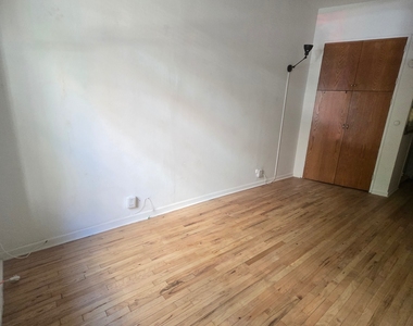 414 East 88th Street - Photo Thumbnail 2