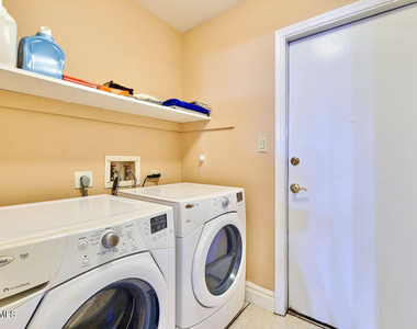 10450 N 77th Place - Photo Thumbnail 12