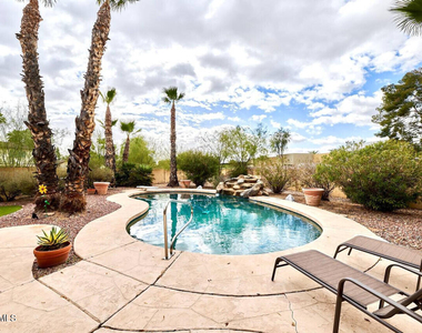 10450 N 77th Place - Photo Thumbnail 19