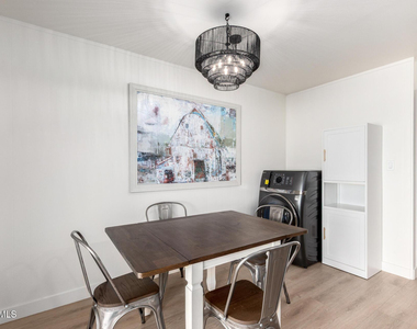 4848 N Woodmere Fairway -- - Photo Thumbnail 4