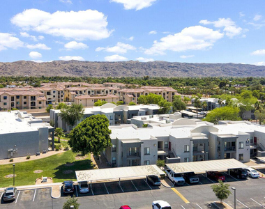 5611 S 32nd Street - Photo Thumbnail 16