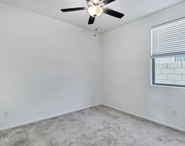 18767 W Solano Drive - Photo Thumbnail 10