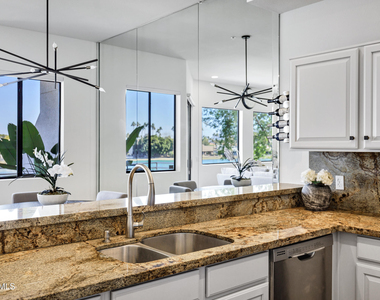 8270 N Hayden Road - Photo Thumbnail 13