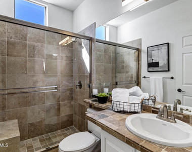 8270 N Hayden Road - Photo Thumbnail 23