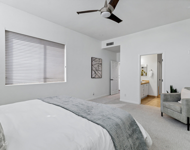 8270 N Hayden Road - Photo Thumbnail 18