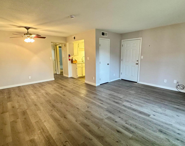 4211 E Palm Lane - Photo Thumbnail 1